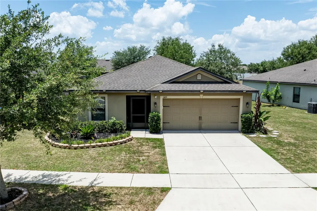 2491 Bracknell Forest Trail Tavares FL 32778