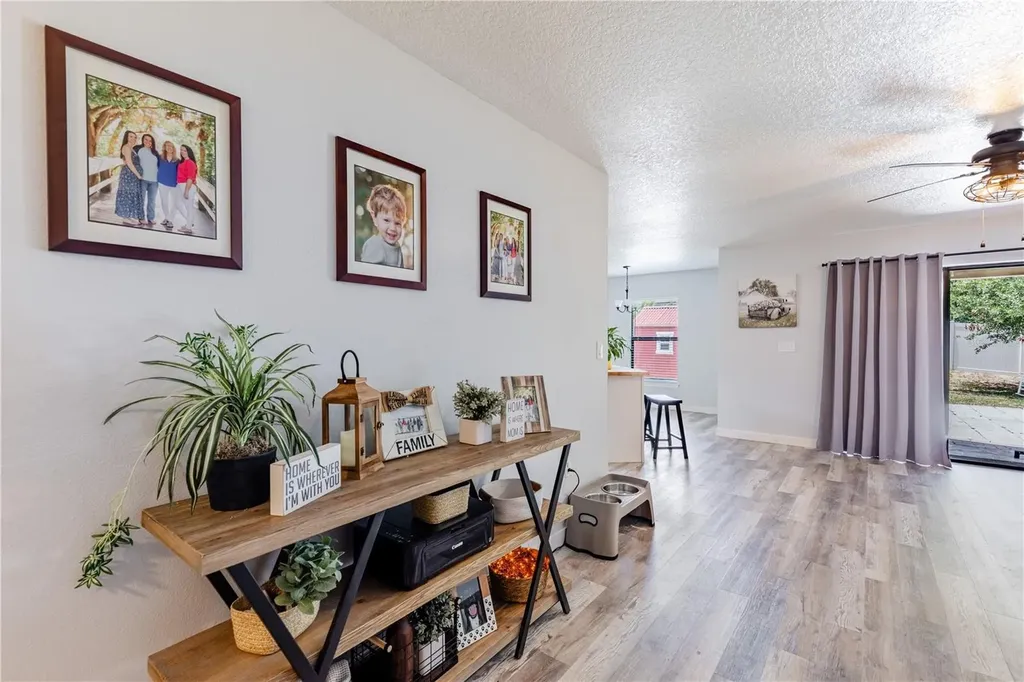 2491 Bracknell Forest Trail Tavares FL 32778