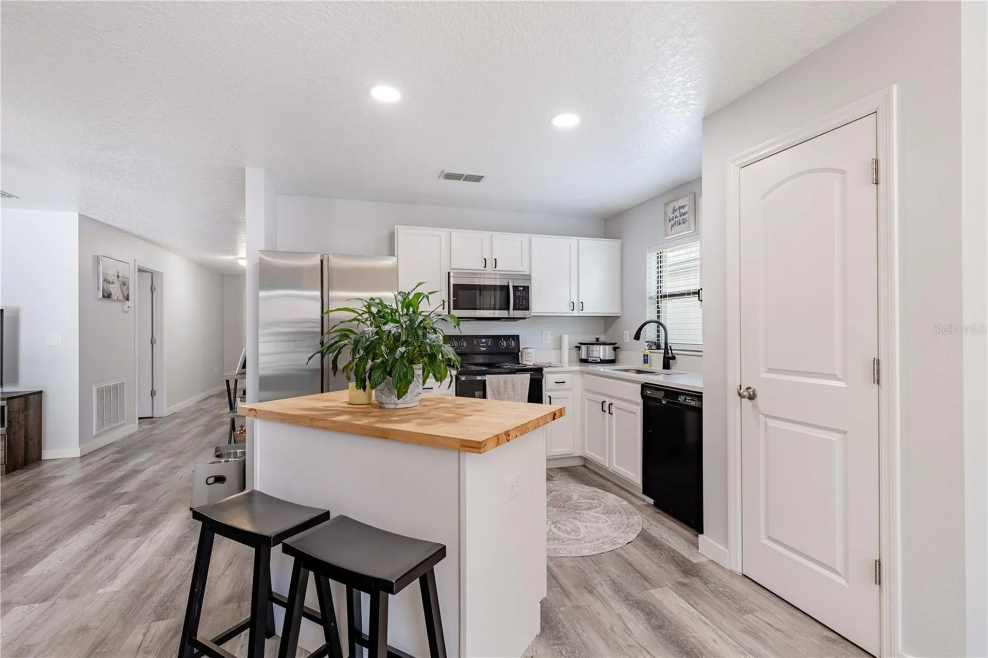 2491 Bracknell Forest Trail Tavares FL 32778