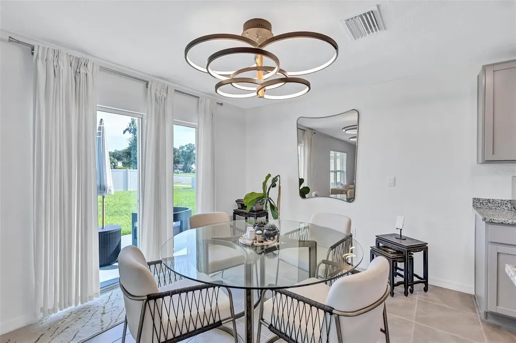 7601 Rosewood Garden Loop Tampa FL 33637
