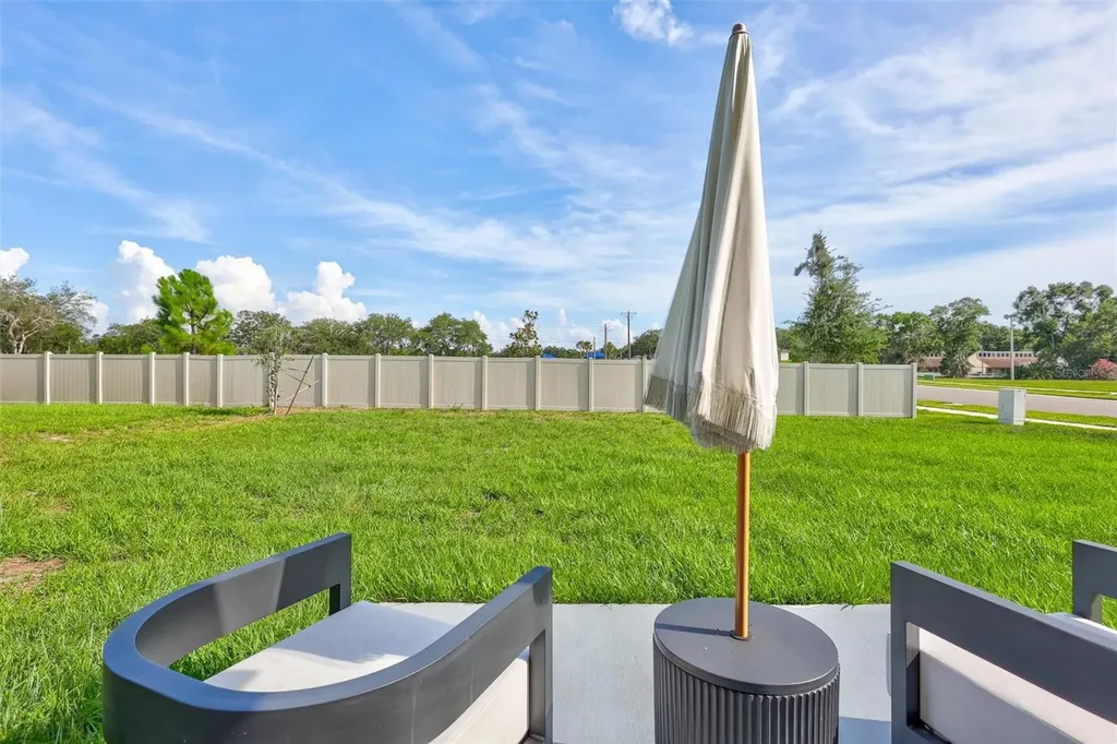 7601 Rosewood Garden Loop Tampa FL 33637