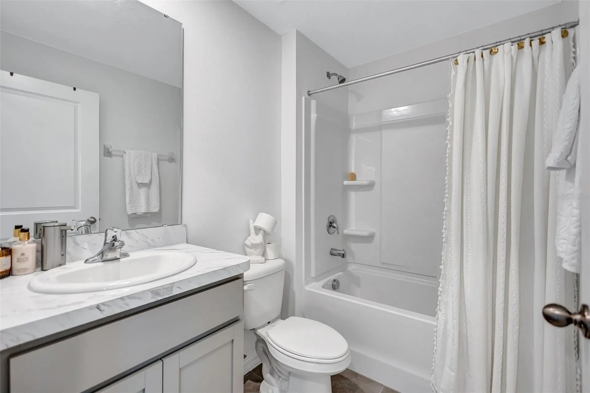 7601 Rosewood Garden Loop Tampa FL 33637