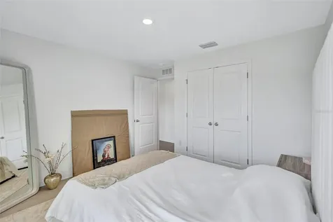 7601 Rosewood Garden Loop Tampa FL 33637