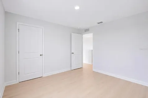 7601 Rosewood Garden Loop Tampa FL 33637