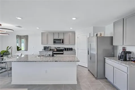 7601 Rosewood Garden Loop Tampa FL 33637
