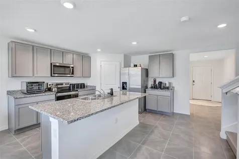 7601 Rosewood Garden Loop Tampa FL 33637