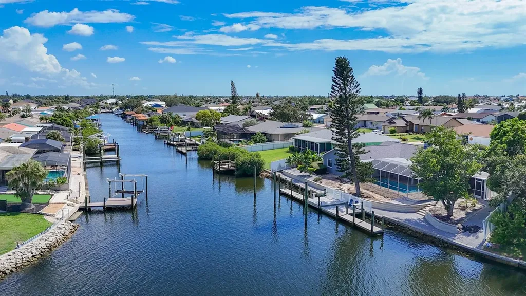 6531 Santiago Court Apollo Beach FL 33572