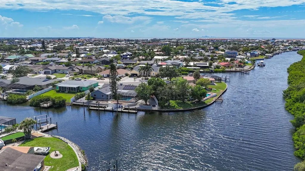 6531 Santiago Court Apollo Beach FL 33572