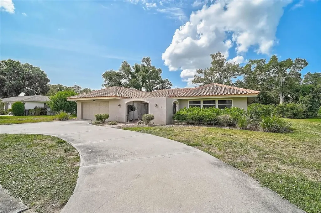 426 Whitfield Avenue Sarasota FL 34243