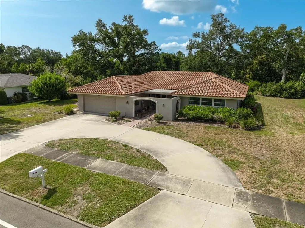 426 Whitfield Avenue Sarasota FL 34243