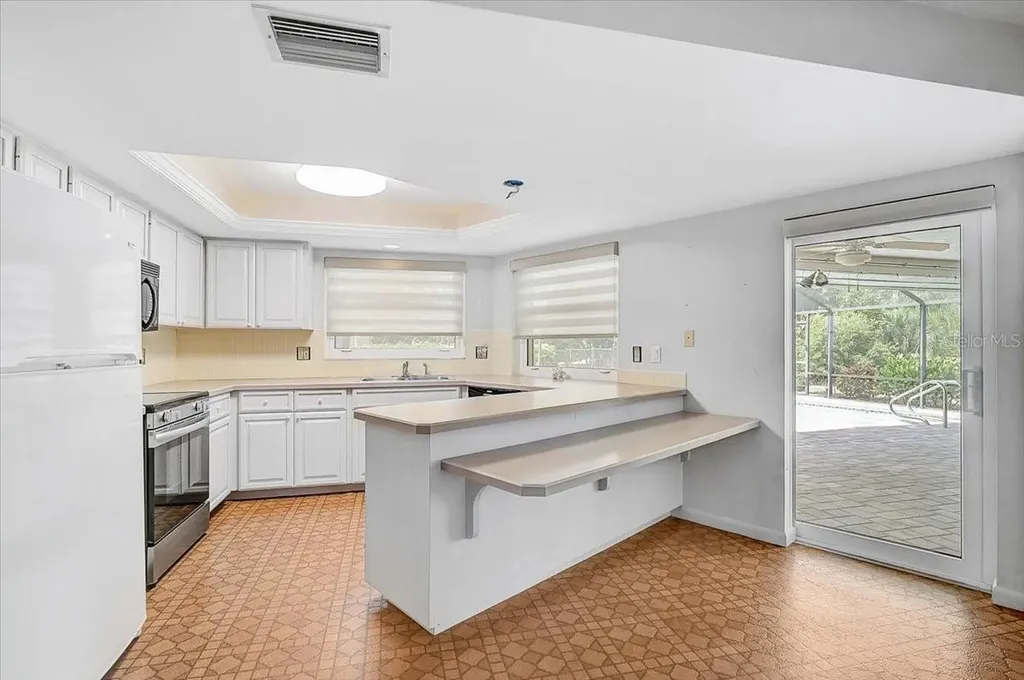 426 Whitfield Avenue Sarasota FL 34243