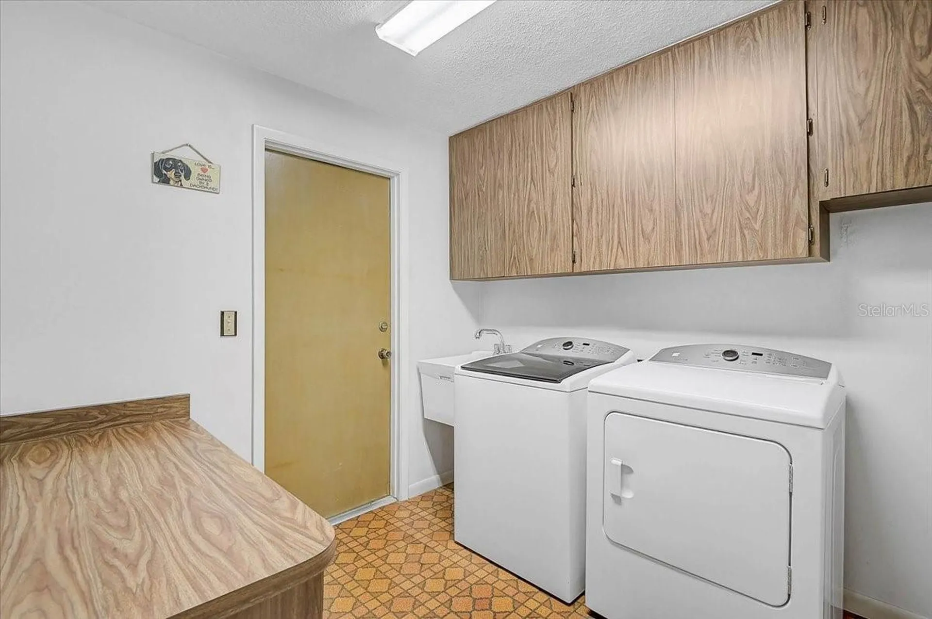 426 Whitfield Avenue Sarasota FL 34243
