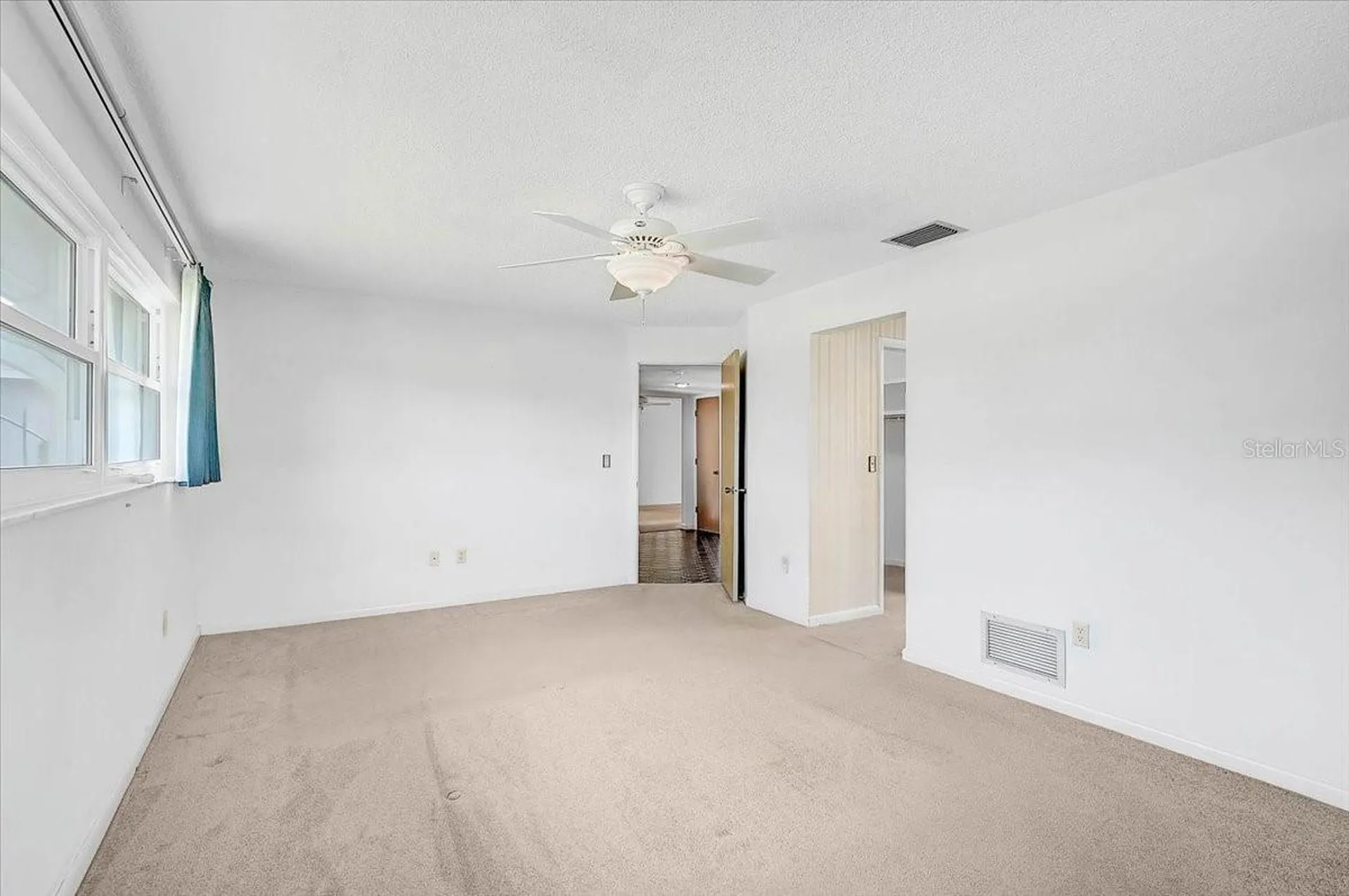 426 Whitfield Avenue Sarasota FL 34243