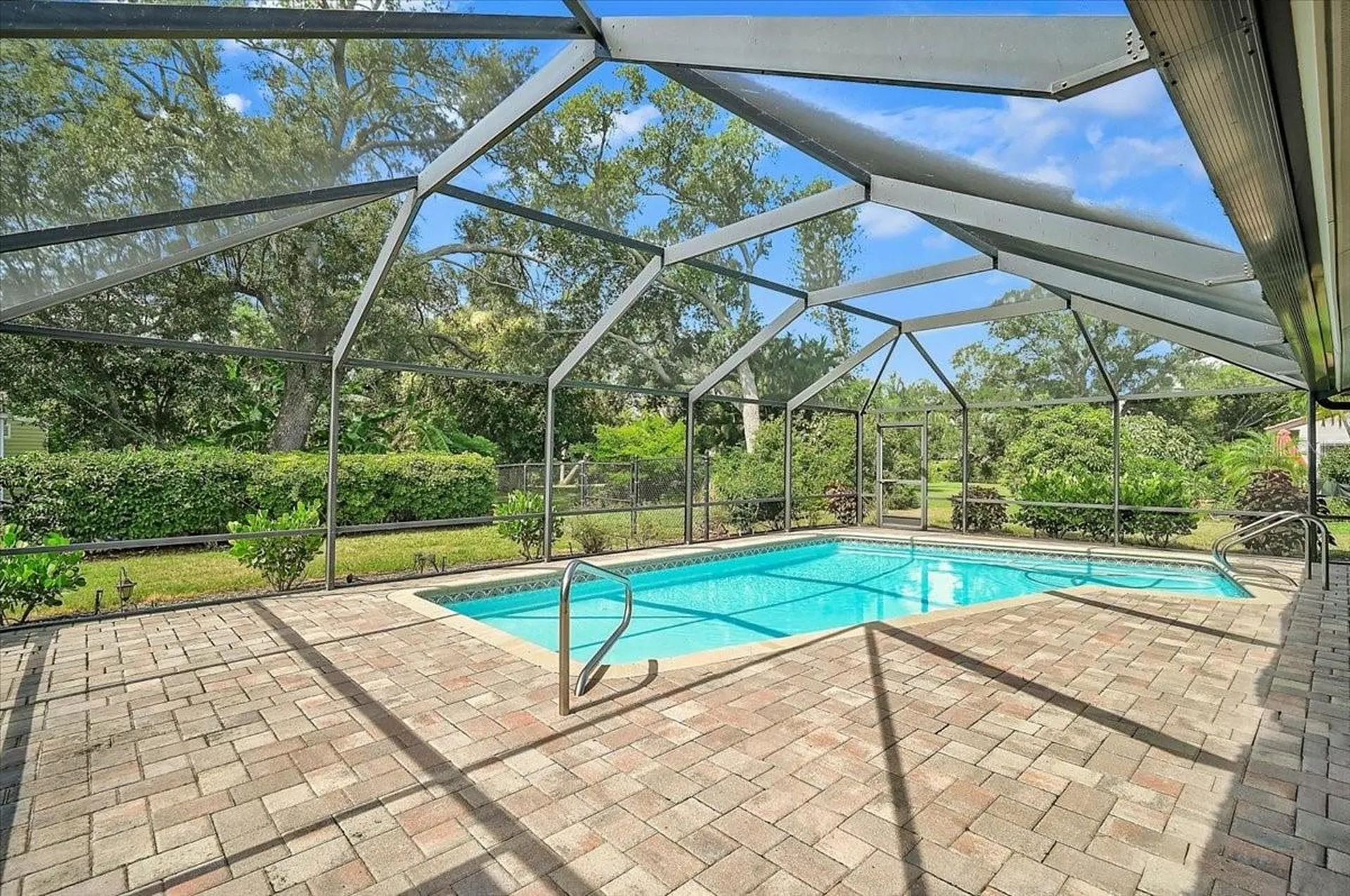 426 Whitfield Avenue Sarasota FL 34243