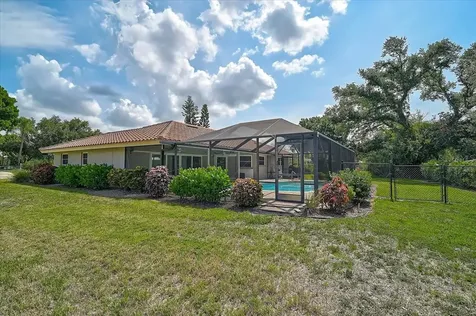 426 Whitfield Avenue Sarasota FL 34243