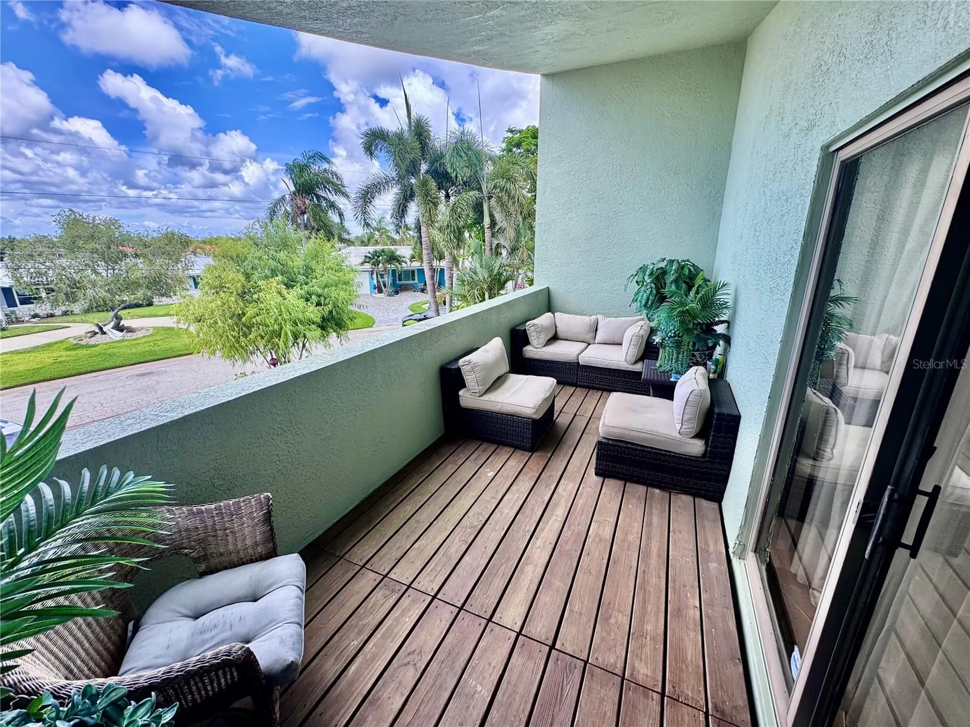 735 79th Circle S St Petersburg FL 33707