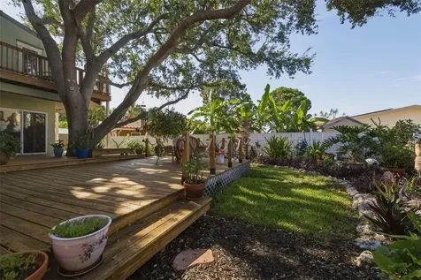 735 79th Circle S St Petersburg FL 33707