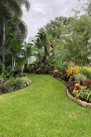 735 79th Circle S St Petersburg FL 33707