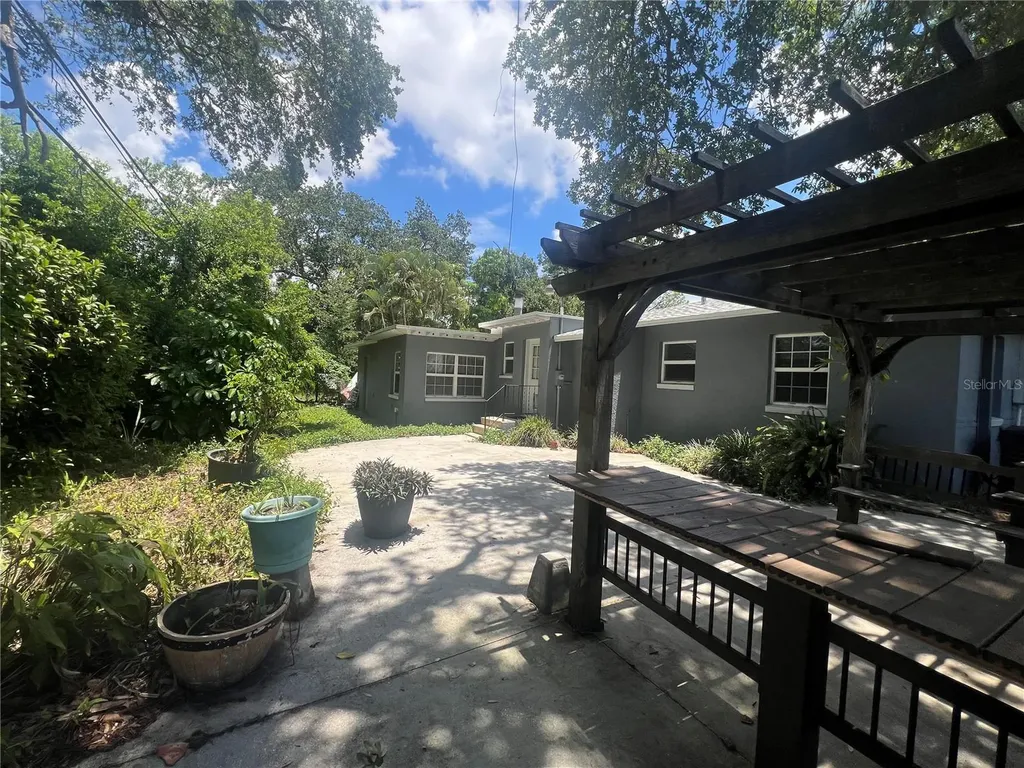3900 17th Street N St Petersburg FL 33714