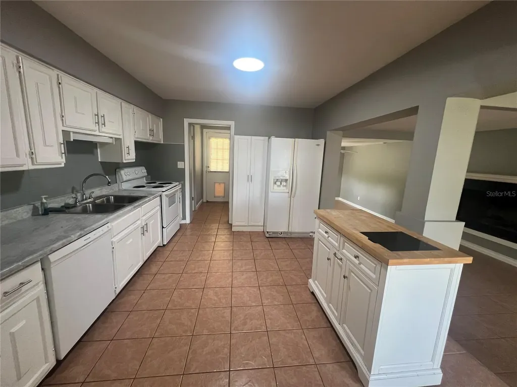 3900 17th Street N St Petersburg FL 33714