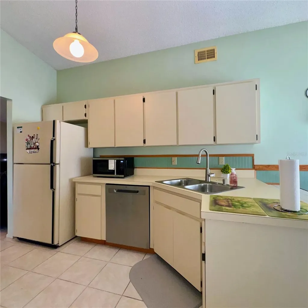 726 Stillview Circle Brandon FL 33510