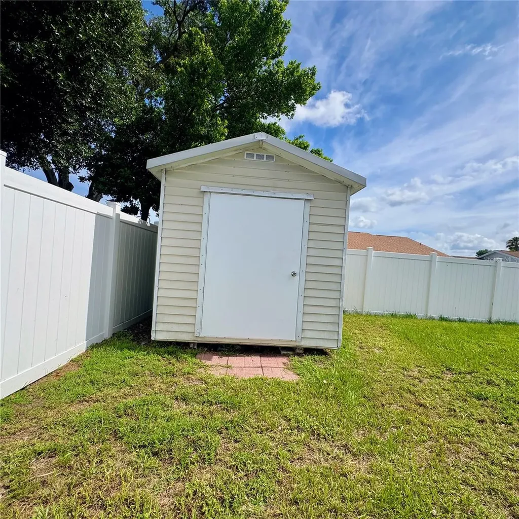 726 Stillview Circle Brandon FL 33510