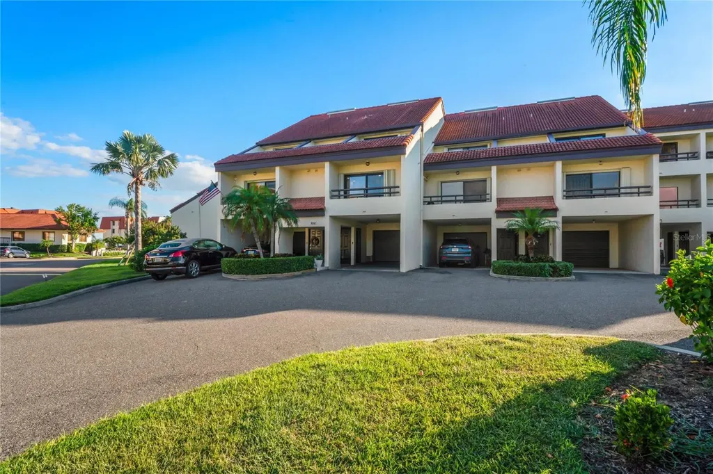 126 S 1st Street E Tierra Verde FL 33715