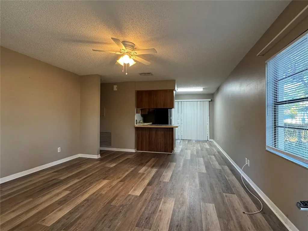 5619 Peach Avenue Seffner FL 33584