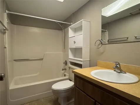 5619 Peach Avenue Seffner FL 33584