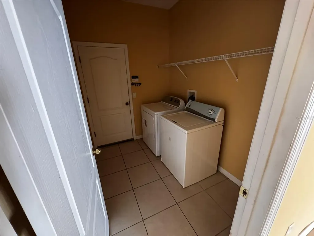 1111 Hacienda Circle Kissimmee FL 34741
