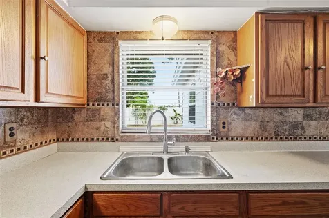 5753 1st Avenue New Port Richey FL 34652
