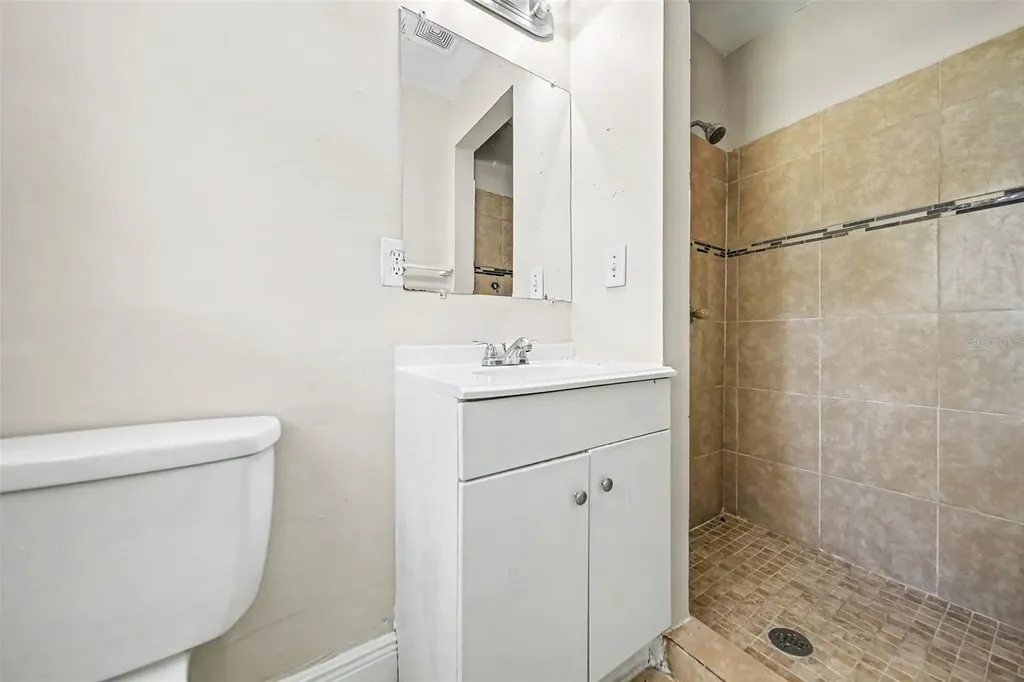 4333 Cynthia Street Orlando FL 32811