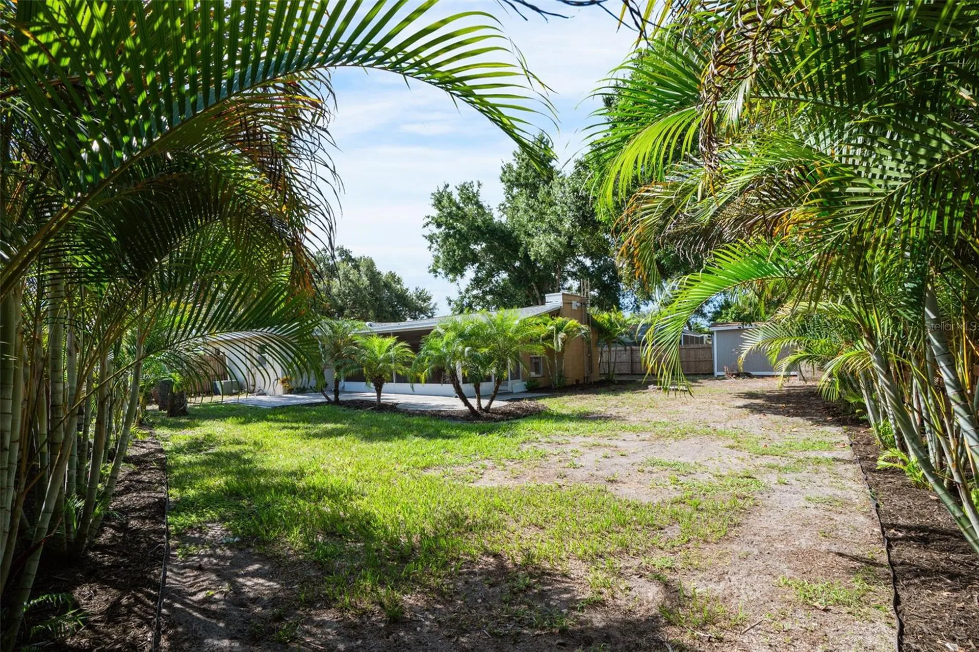 4200 Des Plaines Drive Sarasota FL 34233