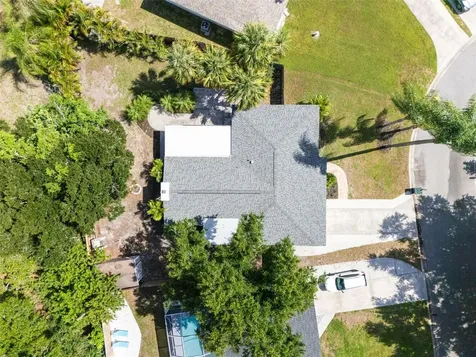 4200 Des Plaines Drive Sarasota FL 34233