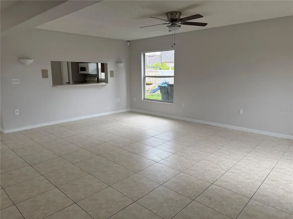 1826 Clacton Drive Orlando FL 32837