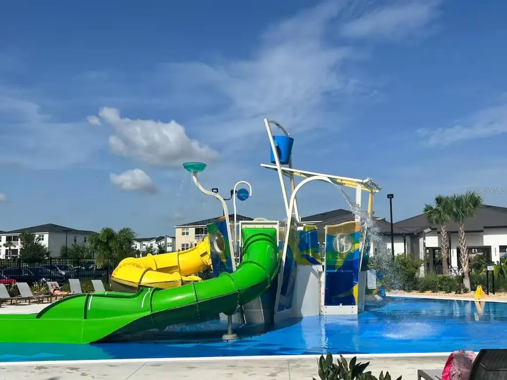 1043 Splash Shot Place Davenport FL 33896
