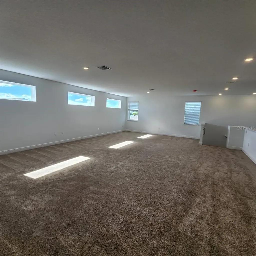 19050 Blueleaf Street Orlando FL 32827