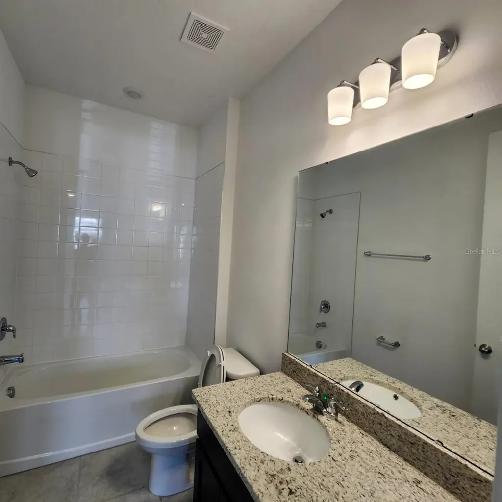 19050 Blueleaf Street Orlando FL 32827