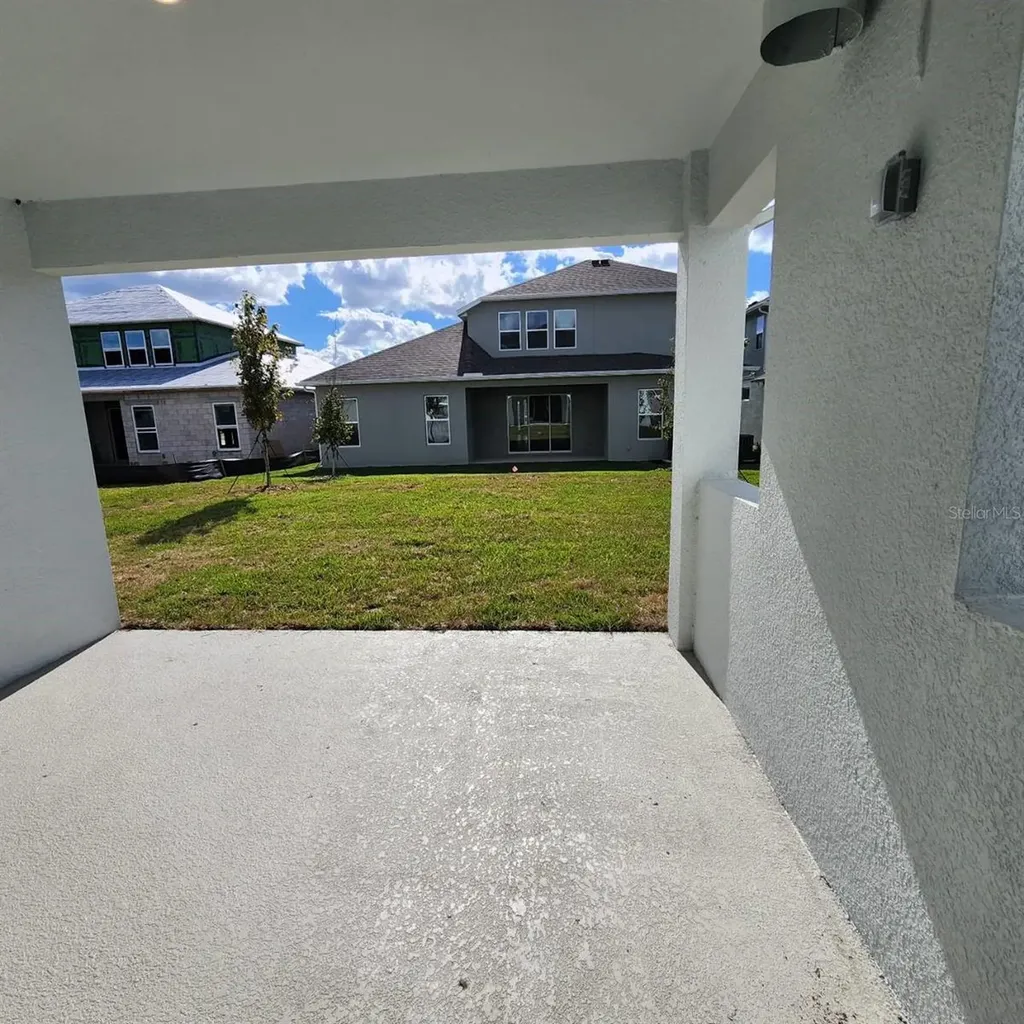 19050 Blueleaf Street Orlando FL 32827