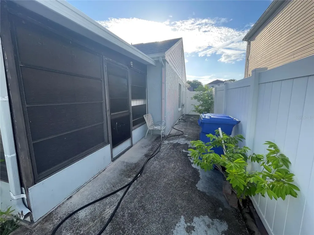 11001 Sunswept Place Tampa FL 33624