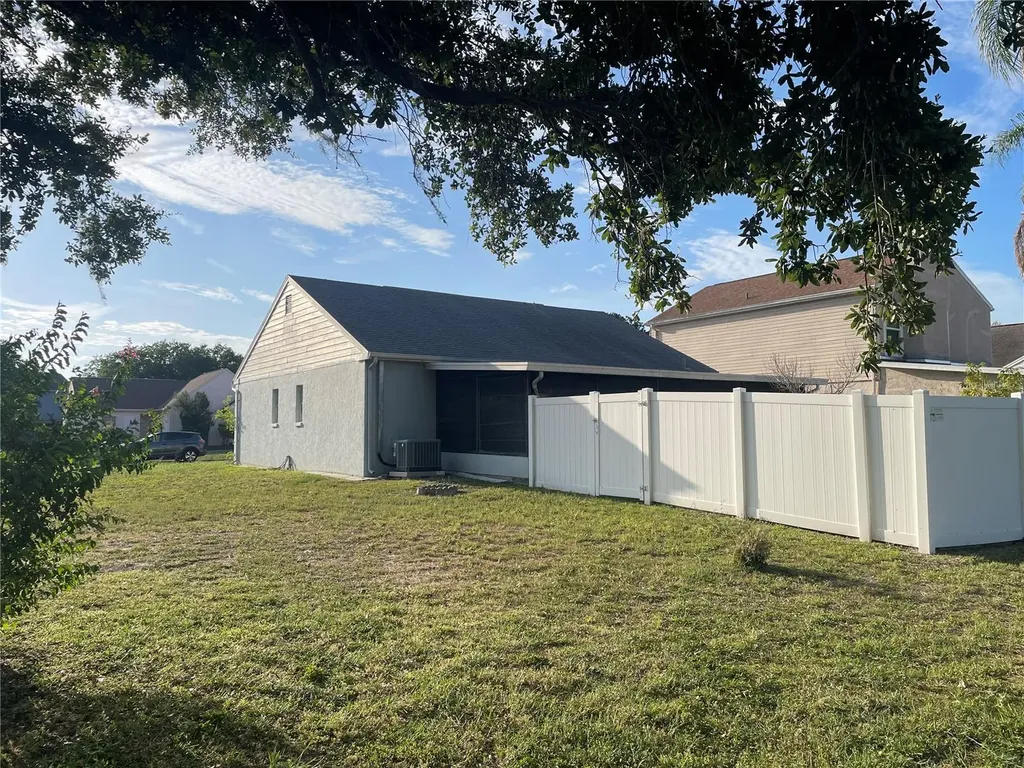 11001 Sunswept Place Tampa FL 33624
