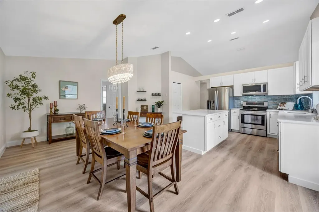 511 Center Point Road Valrico FL 33594