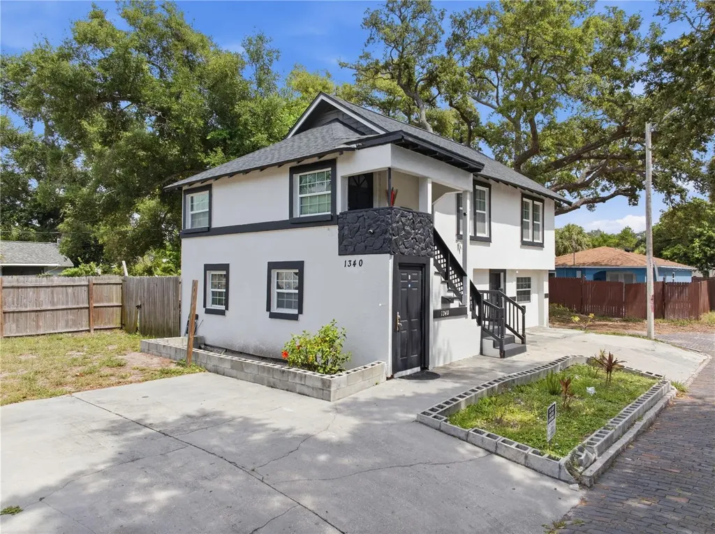 1340 13th Avenue S St Petersburg FL 33713
