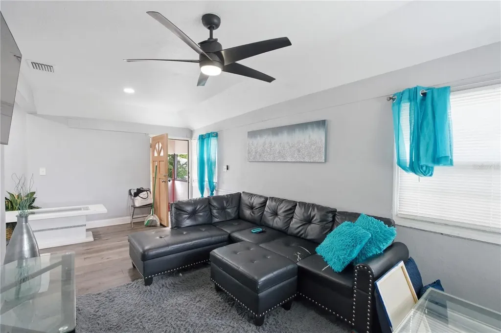 1340 13th Avenue S St Petersburg FL 33713