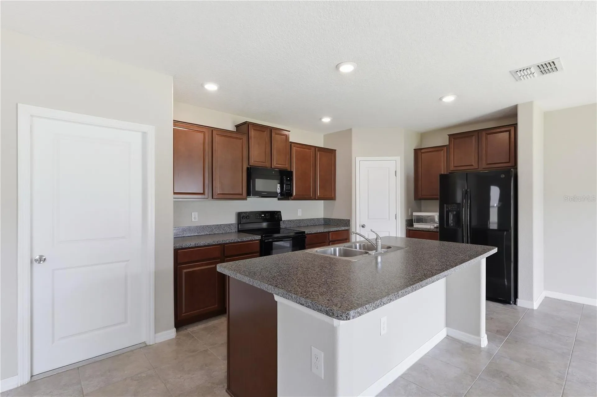 7412 Rosy Periwinkle Court Tampa FL 33619