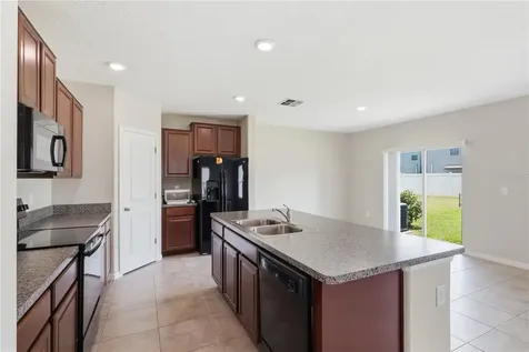 7412 Rosy Periwinkle Court Tampa FL 33619