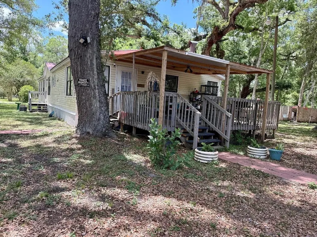 11340 SW 28th Way Webster FL 33597