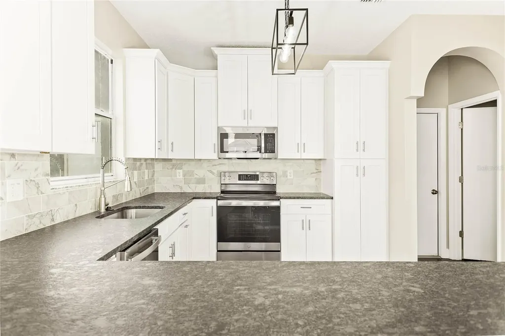 27506 Waikiki Court Wesley Chapel FL 33544