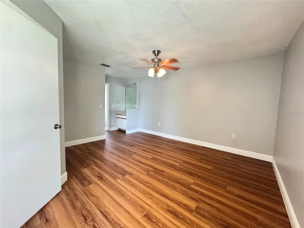 3118 S Semoran Boulevard Orlando FL 32822