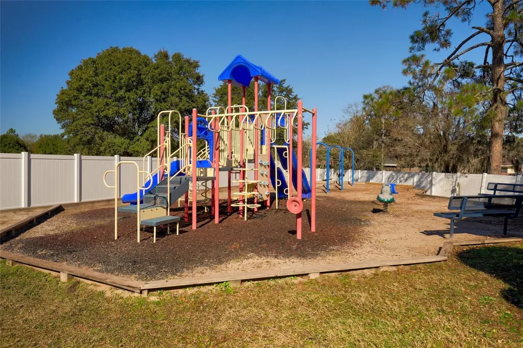 724 Liberty Circle Macclenny FL 32063